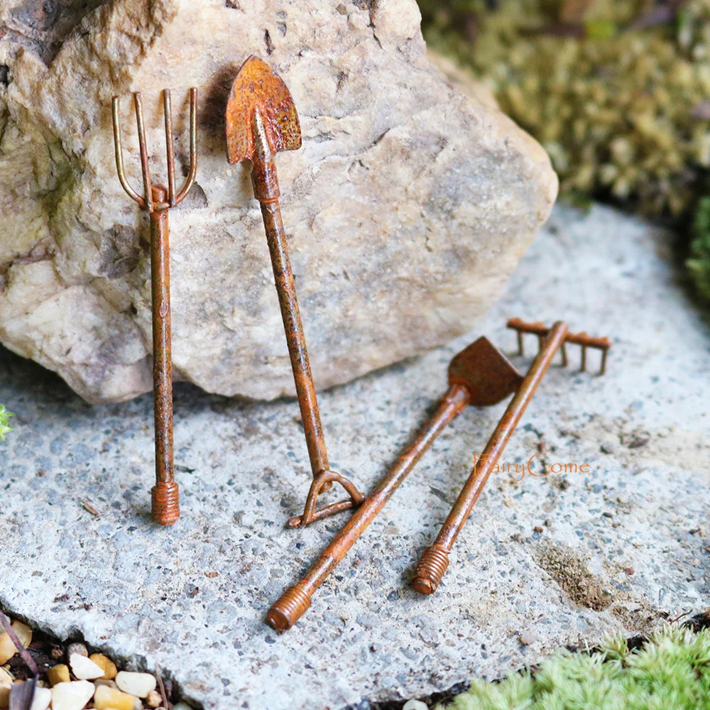 Set of 4pcs Miniature Garden Tools Rusty Metal Crafts Pixies Gnomes Gardening Rusted Tool Set Fairy Garden Accessories Ornaments